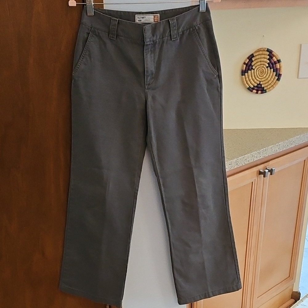 Old Navy Chino's In Gray